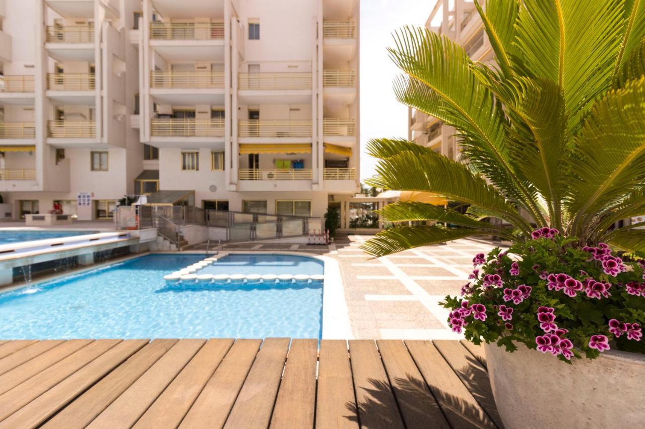 Estudio A 100 Metros De La Playa Salou Luaran gambar